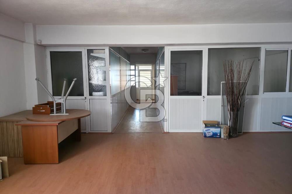 KARABAĞLAR SANAYİNİN MERKEZİNDE 1260 M² KOMPLE KİRALIK İŞYERİ