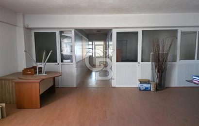 KARABAĞLAR SANAYİNİN MERKEZİNDE 1260 M² KOMPLE KİRALIK İŞYERİ