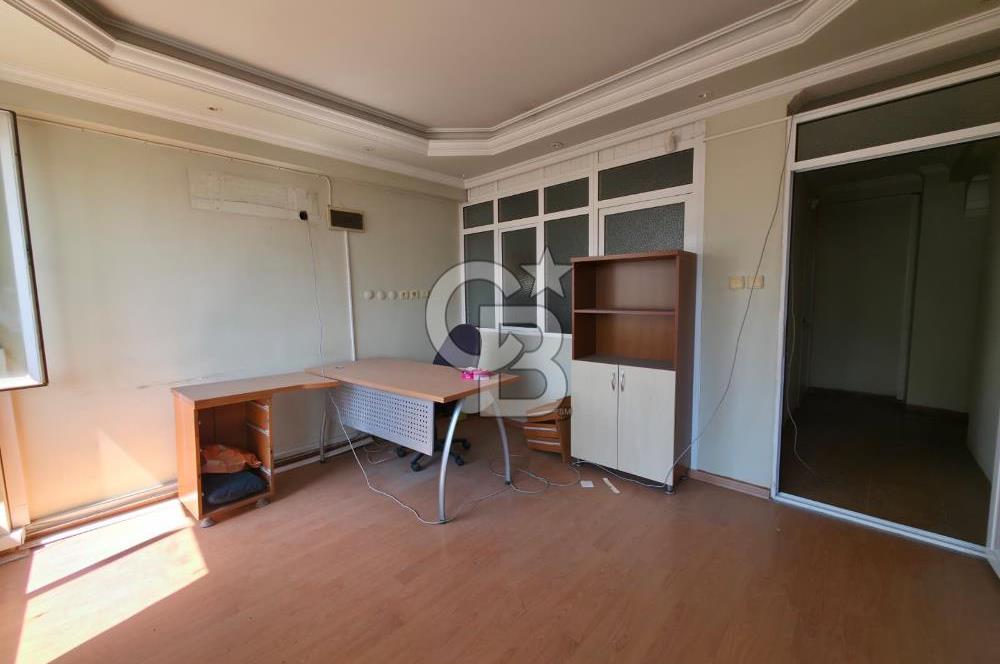 KARABAĞLAR SANAYİNİN MERKEZİNDE 1260 M² KOMPLE KİRALIK İŞYERİ