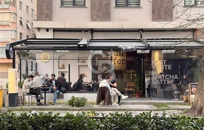 CADDEBOSTAN’IN EN İŞLEK NOKTASINDA DEVREN CAFE
