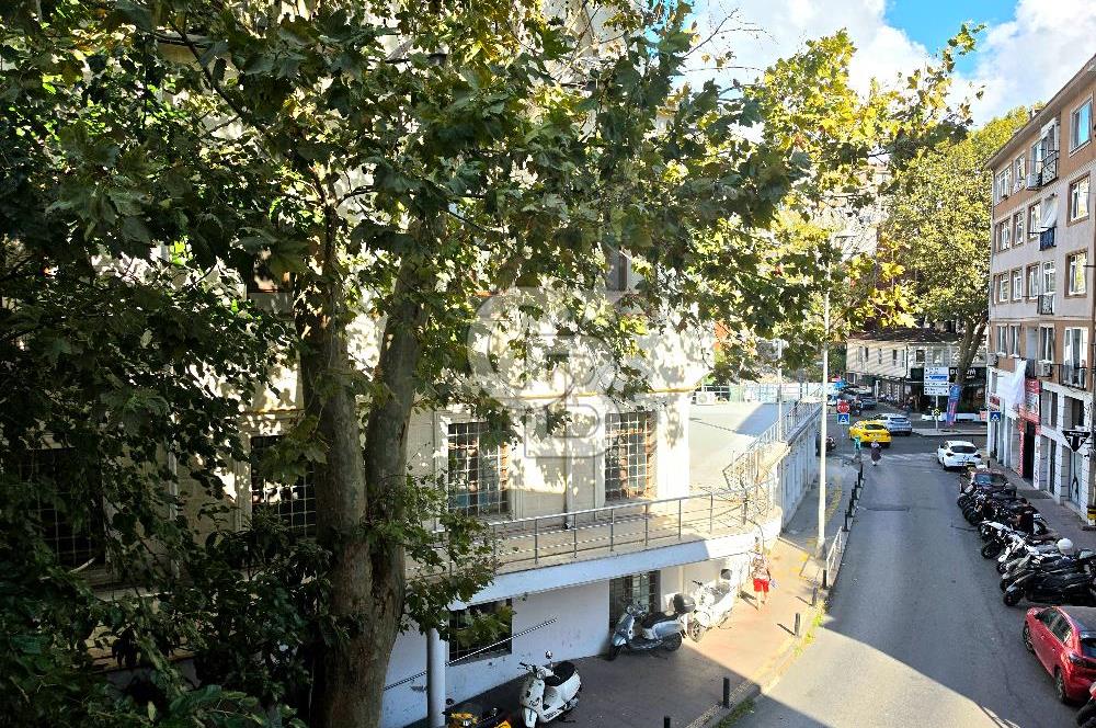 Ortaköy Tam Merkezde Köprü Manzaralı Çift Cephe 2+1