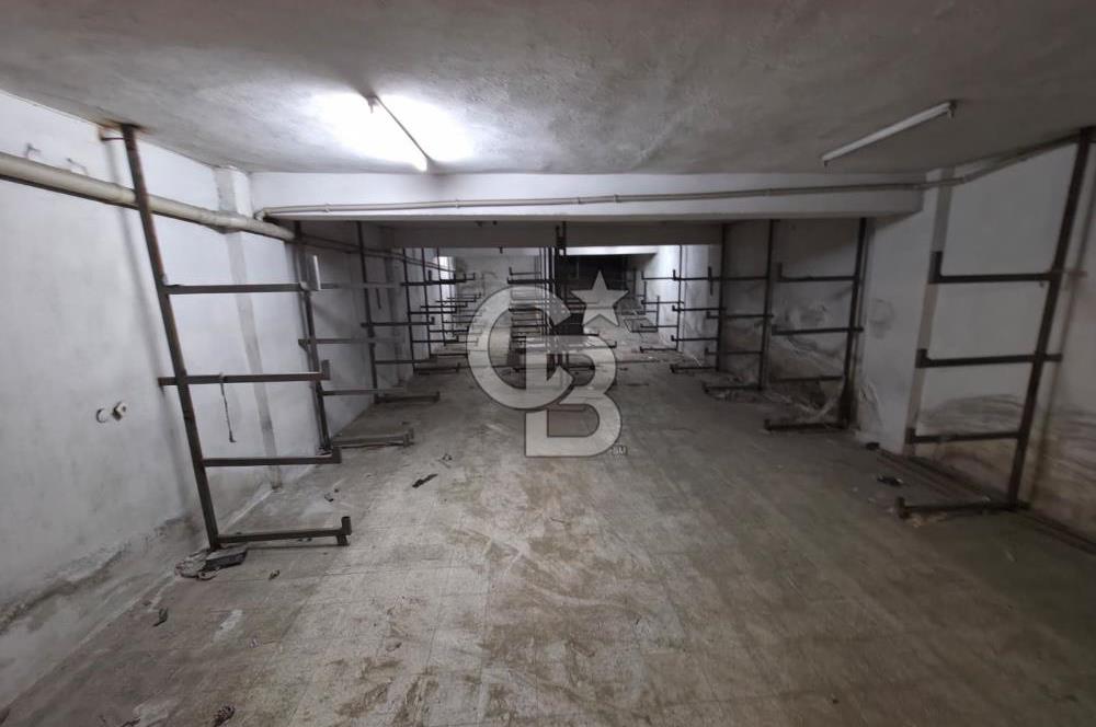 KARABAĞLAR SANAYİNİN MERKEZİNDE 1260 M² KOMPLE KİRALIK İŞYERİ