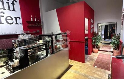 CADDEBOSTAN’IN EN İŞLEK NOKTASINDA DEVREN CAFE