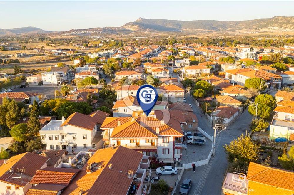 Foça  Kazım Dirik Mah Kiralık 2+1 Bahçe Katı Daire Eşyasız