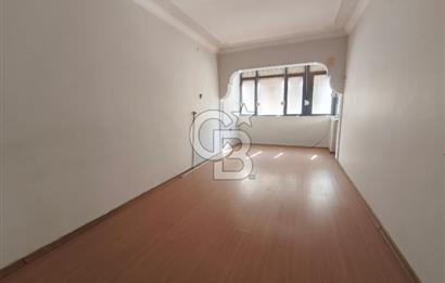 Karşıyaka Anadolu Caddesi Üzerinde Geniş Ferah 3+1 Kiralık Daire