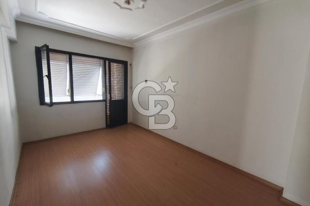 Karşıyaka Anadolu Caddesi Üzerinde Geniş Ferah 3+1 Kiralık Daire