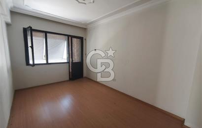 Karşıyaka Anadolu Caddesi Üzerinde Geniş Ferah 3+1 Kiralık Daire