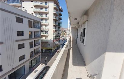 Karşıyaka Anadolu Caddesi Üzerinde Geniş Ferah 3+1 Kiralık Daire