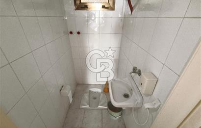 Karşıyaka Anadolu Caddesi Üzerinde Geniş Ferah 3+1 Kiralık Daire