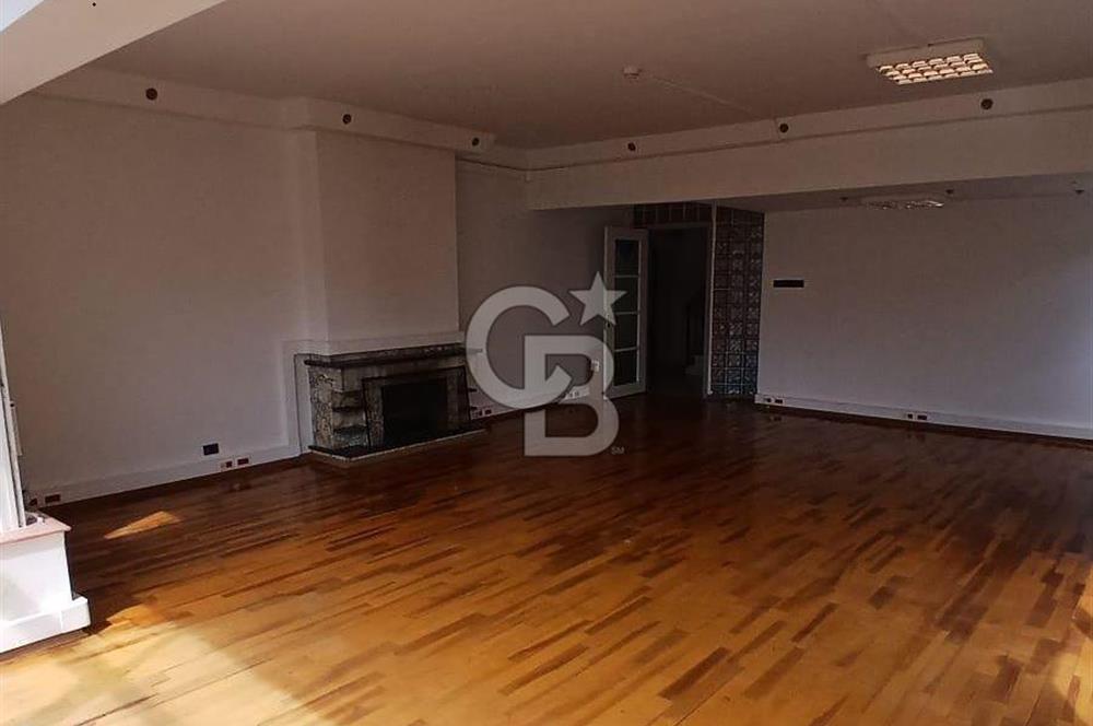HOŞDERE CADDESİ ESKİ DENİZATI PASTANESİ ÜSTÜ SATILIK 3+1 DUBLEKS