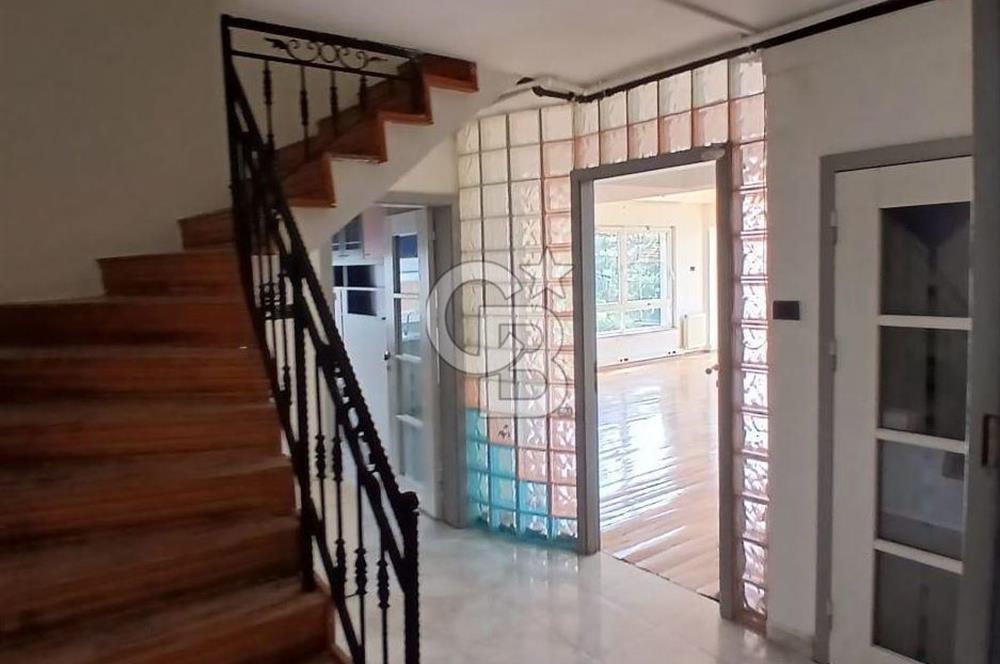 HOŞDERE CADDESİ ESKİ DENİZATI PASTANESİ ÜSTÜ SATILIK 3+1 DUBLEKS