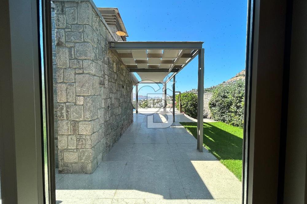 Yalıkavak SebaTaş Evler TekKat 4+1 Deniz Manzaralı Havuzlu Villa