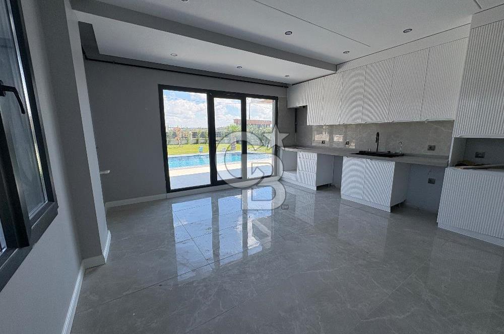 GENİŞ AİLELERE ÖZEL!SELİMPAŞA’DA 10+2 VİLLA