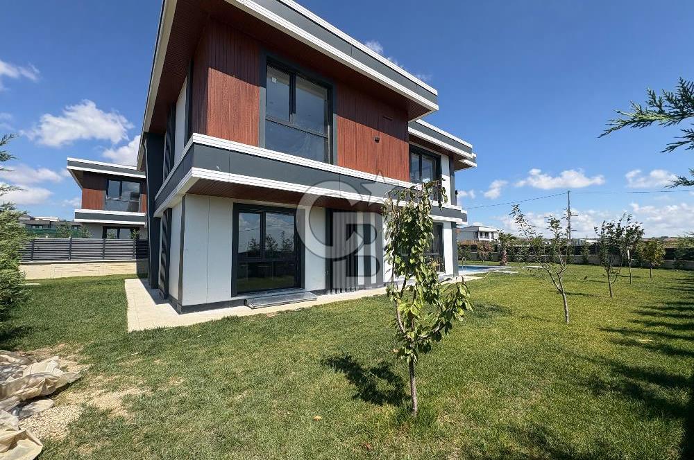 GENİŞ AİLELERE ÖZEL!SELİMPAŞA’DA 10+2 VİLLA