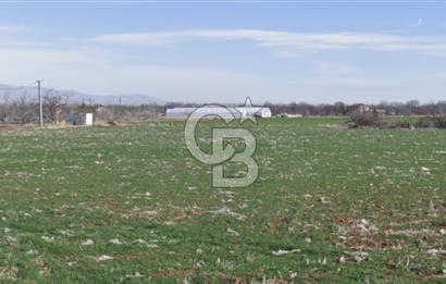 KEMERHİSAR ÇAYIR MEVKİİNDE 497 M² VİLLALIK ARSA – YATIRIM FIRSATI