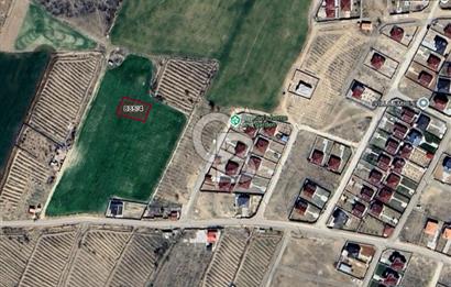 KEMERHİSAR ÇAYIR MEVKİİNDE 497 M² VİLLALIK ARSA – YATIRIM FIRSATI
