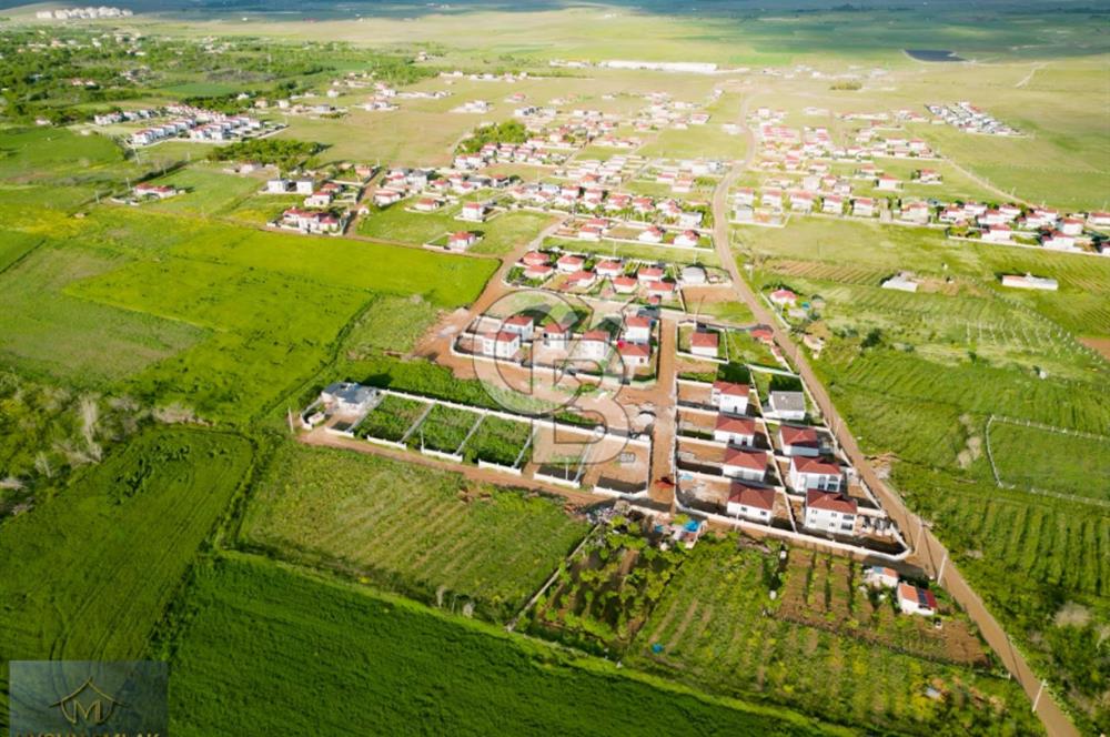 KEMERHİSAR ÇAYIR MEVKİİNDE 497 M² VİLLALIK ARSA – YATIRIM FIRSATI