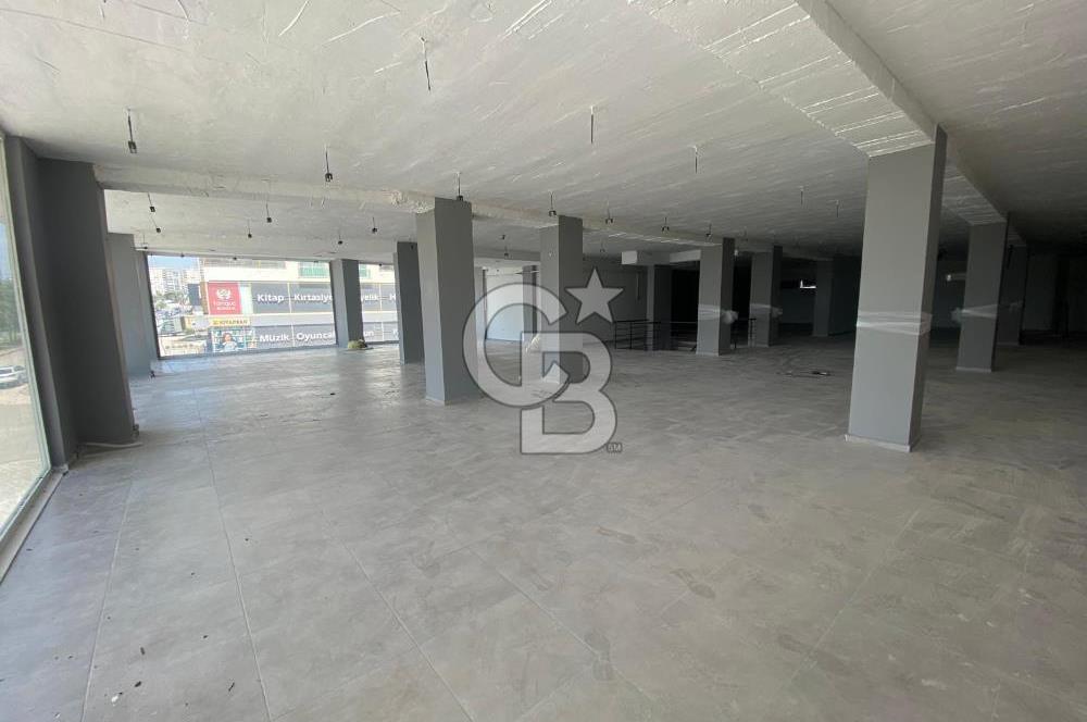 Adana Öğretmenler Bulvarı'nda 1.000 m² Satılık Prestijli Ticari