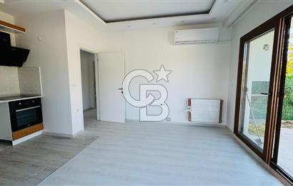 Foça Yenibağarası Mah. Kiralık 2+1 Bahçe Katı Daire