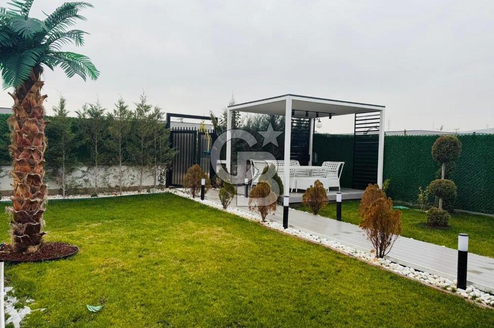 YAŞAMKÖY DOSTLAR LOCA SİTESİNDE HAVUZLU MÜSTAKİL EV