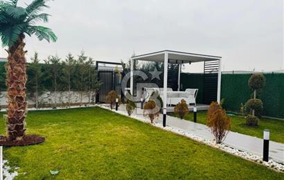 YAŞAMKÖY DOSTLAR LOCA SİTESİNDE HAVUZLU MÜSTAKİL EV