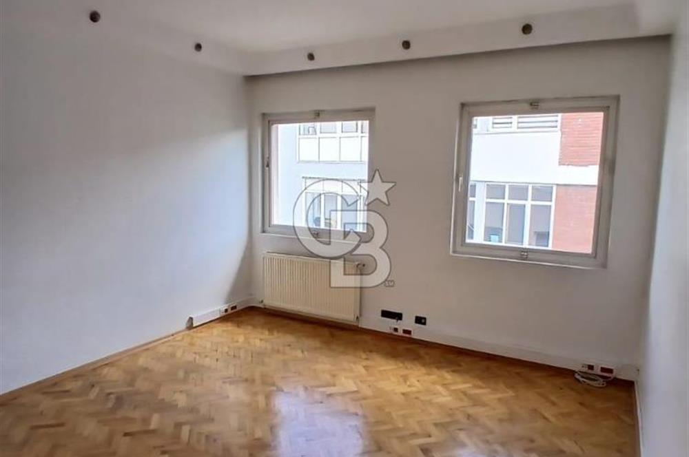 HOŞDERE CADDESİ ESKİ DENİZATI PASTANESİ ÜSTÜ SATILIK 3+1 DUBLEKS