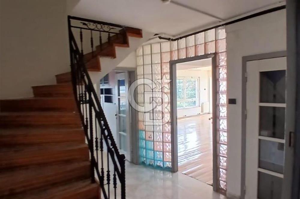 HOŞDERE CADDESİ ESKİ DENİZATI PASTANESİ ÜSTÜ SATILIK 3+1 DUBLEKS