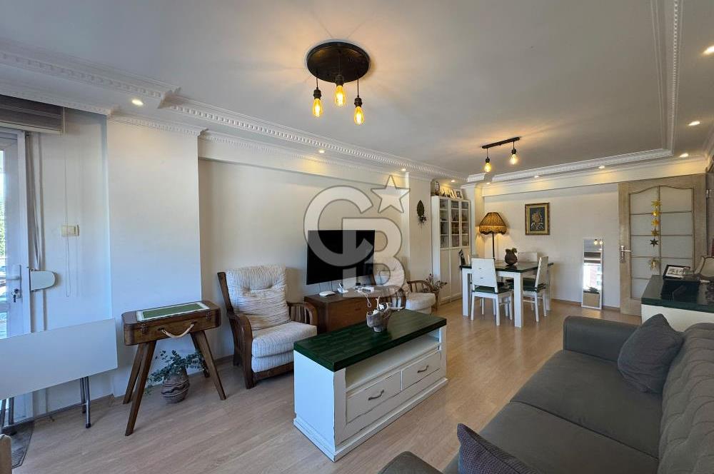 BOSTANLI’DA ÖNÜ AÇIK KARANLIK ODASI YOK KÖŞE SATILIK 3 + 1 DAİRE