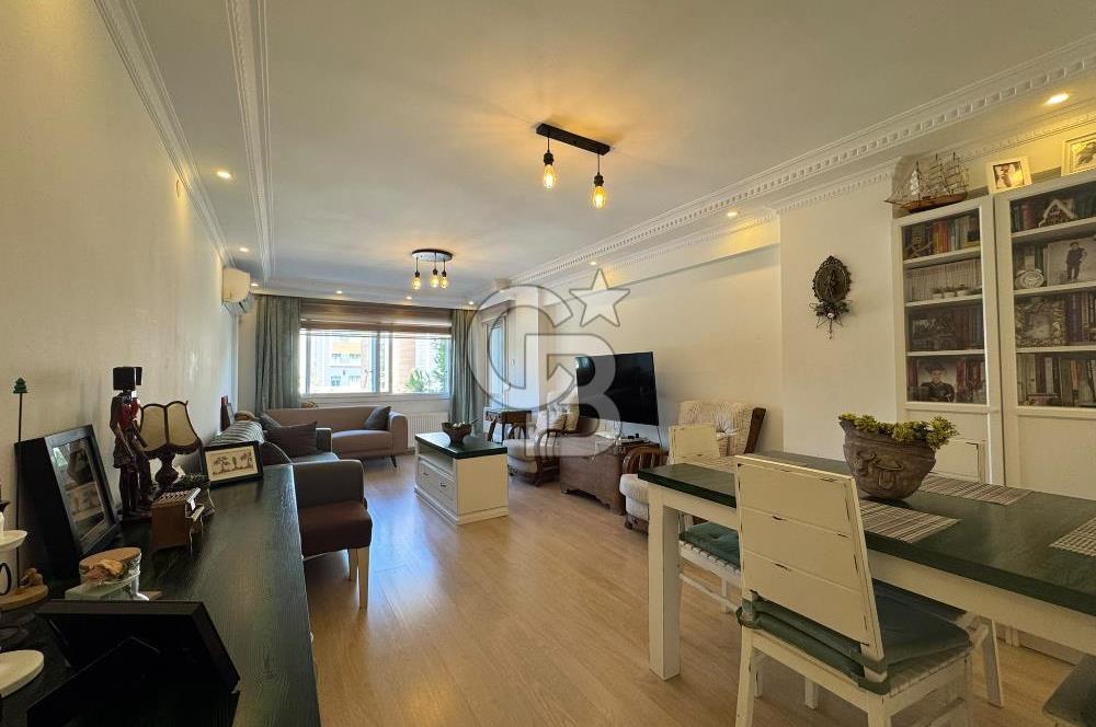 BOSTANLI’DA ÖNÜ AÇIK KARANLIK ODASI YOK KÖŞE SATILIK 3 + 1 DAİRE