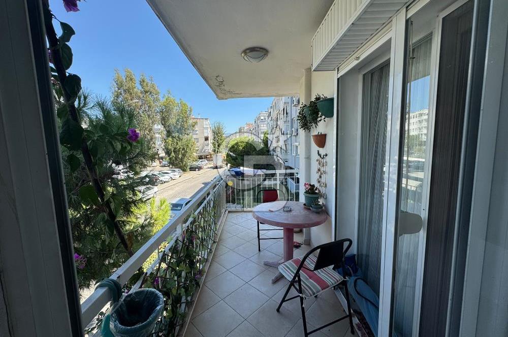BOSTANLI’DA ÖNÜ AÇIK KARANLIK ODASI YOK KÖŞE SATILIK 3 + 1 DAİRE