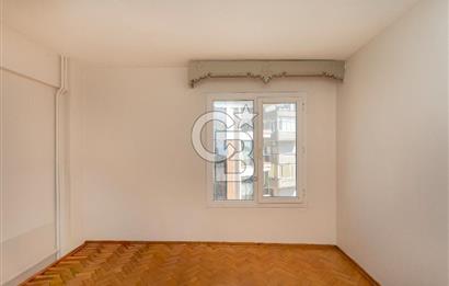 Bostanlı'da Sahile Yakın Satılık 4+1 Dubleks Daire