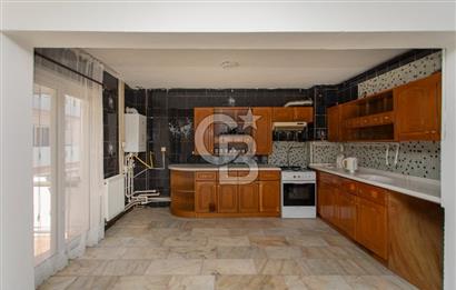 Bostanlı'da Sahile Yakın Satılık 4+1 Dubleks Daire