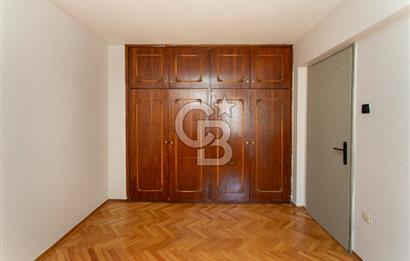 Bostanlı'da Sahile Yakın Satılık 4+1 Dubleks Daire