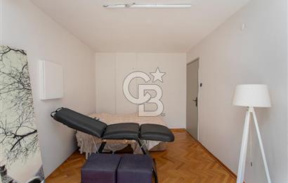 Bostanlı'da Sahile Yakın Satılık 4+1 Dubleks Daire