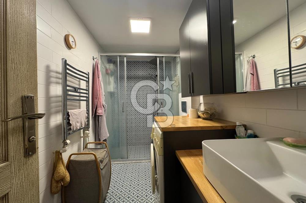 BOSTANLI’DA ÖNÜ AÇIK KARANLIK ODASI YOK KÖŞE SATILIK 3 + 1 DAİRE