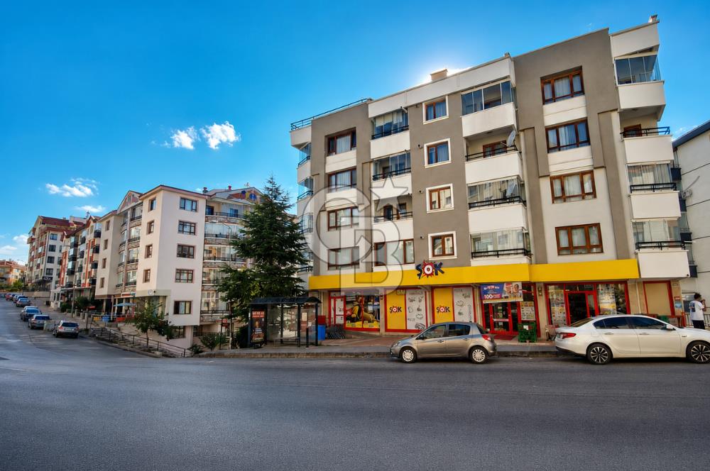 CEVİZLİDERE'DE CADDE ÜZERİ MERKEZİ LOKASYONDA KİRALIK 3+1 DAİRE