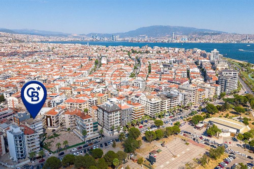 Bostanlı'da Sahile Yakın Satılık 4+1 Dubleks Daire