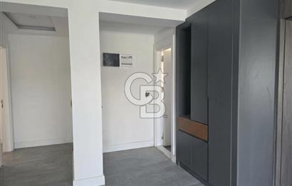 Çandarlı'da Denize Yakın , Site İçi , Havuzlu , Otoparklı Villa