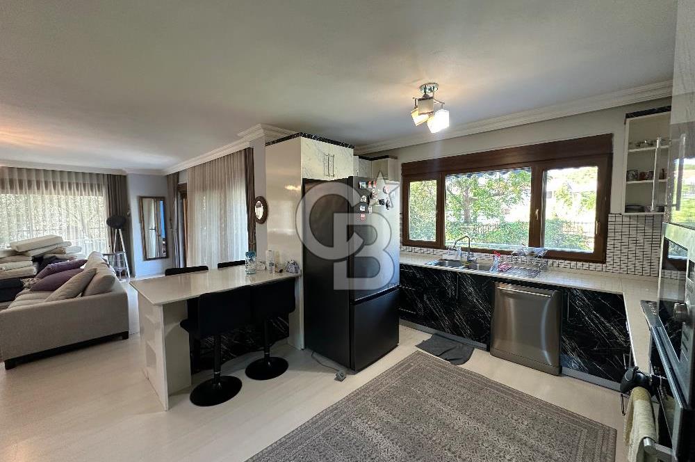 Ayvalık Sefa Çamlıkta Kiralık Merkezi Sistem Villa