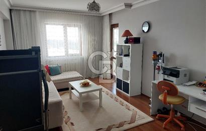 CEVİZLİDERE'DE CADDE ÜZERİ MERKEZİ LOKASYONDA KİRALIK 3+1 DAİRE