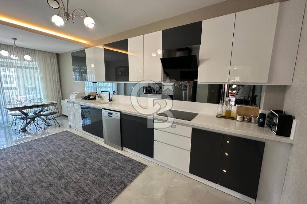 Saray Fatih Mah.,Site İçerisinde, 4.Kat,210 m²,4+1,Satılık Daire