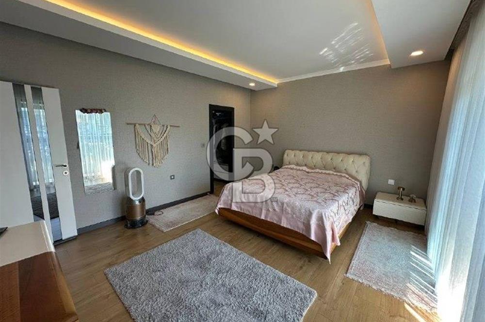Saray Fatih Mah.,Site İçerisinde, 4.Kat,210 m²,4+1,Satılık Daire