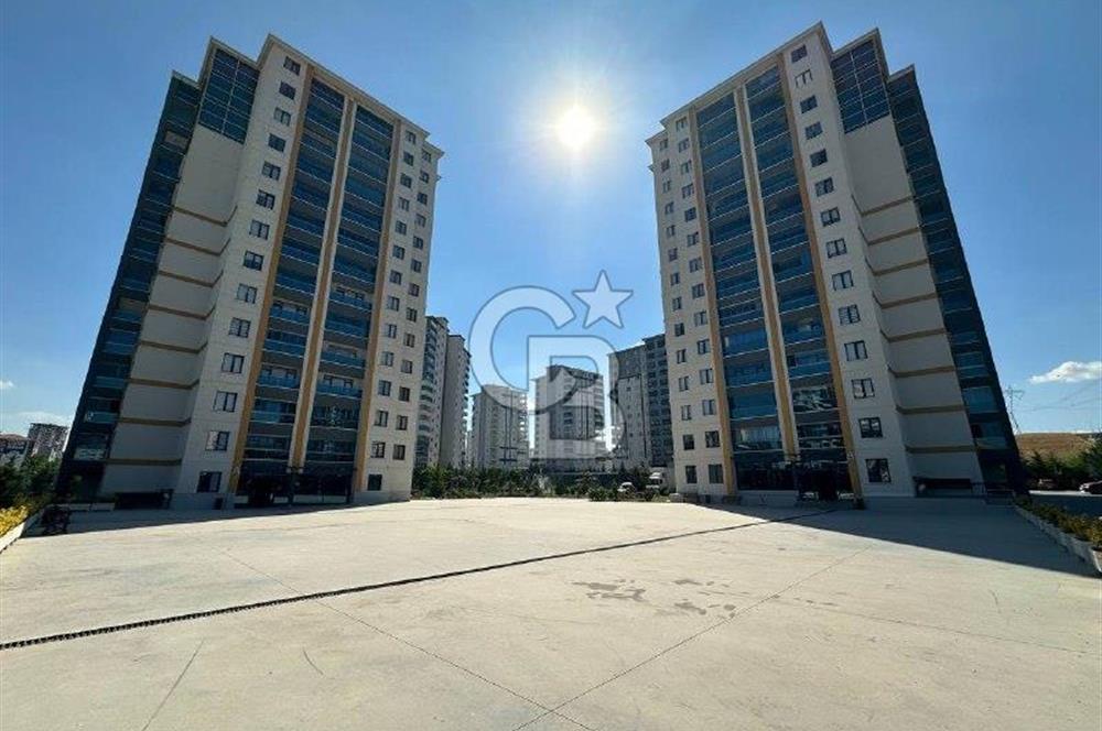 Saray Fatih Mah.,Site İçerisinde, 4.Kat,210 m²,4+1,Satılık Daire