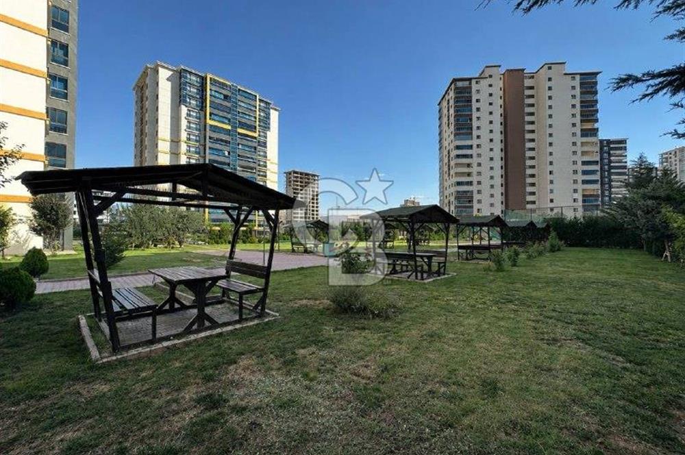 Saray Fatih Mah.,Site İçerisinde, 4.Kat,210 m²,4+1,Satılık Daire