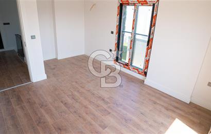 Çandarlı'da Denize Yakın , Site İçi , Havuzlu , Otoparklı Villa