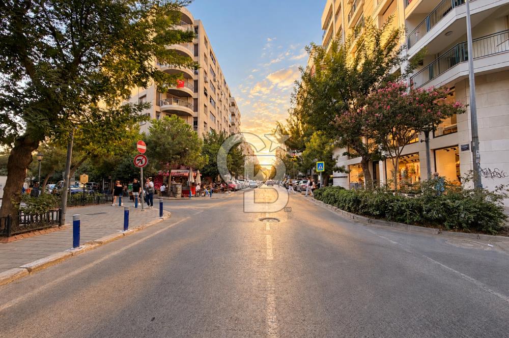 TEOKTAN | GÜL SOKAKTA OTOPARKLI 3+1 142 M² NET ARA KAT DAİRE