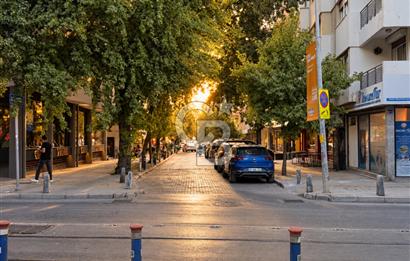 TEOKTAN | GÜL SOKAKTA OTOPARKLI 3+1 142 M² NET ARA KAT DAİRE