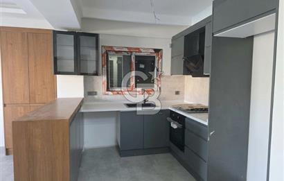 Çandarlı'da Denize Yakın , Site İçi , Havuzlu , Otoparklı Villa