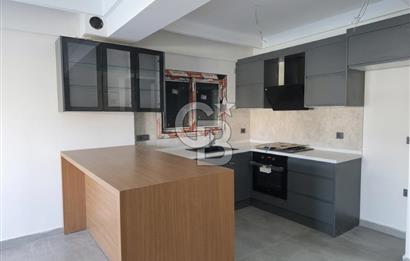 Çandarlı'da Denize Yakın , Site İçi , Havuzlu , Otoparklı Villa