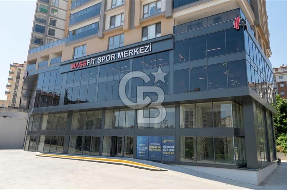 SELÇUKLU CD. 880 M² NET GENİŞ CAM CEPHELİ KİRALIK DÜKKAN